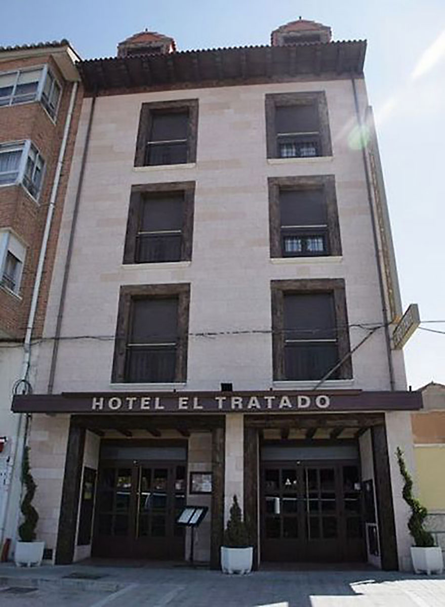 fachada del Hotel EL TRATADO en Tordesillas